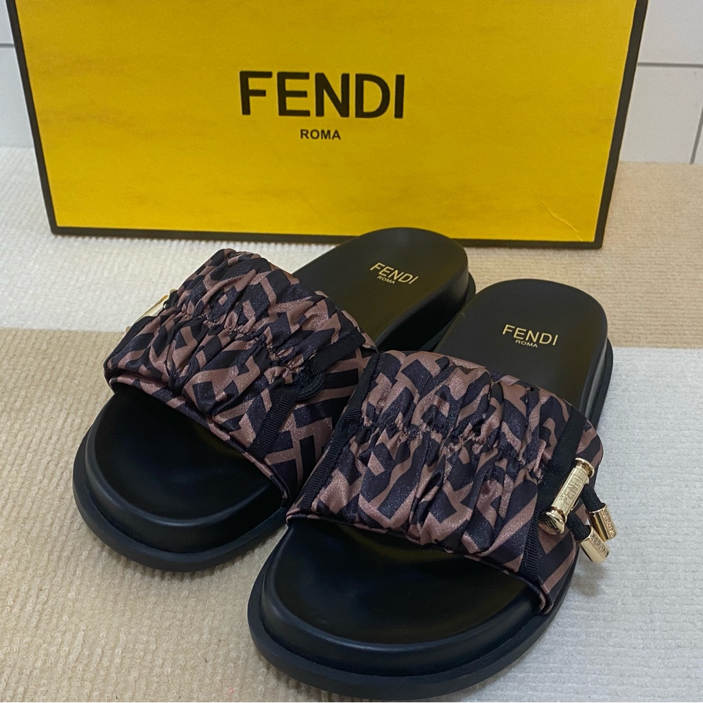Fendi Black & Brown Logo Slide Sandals